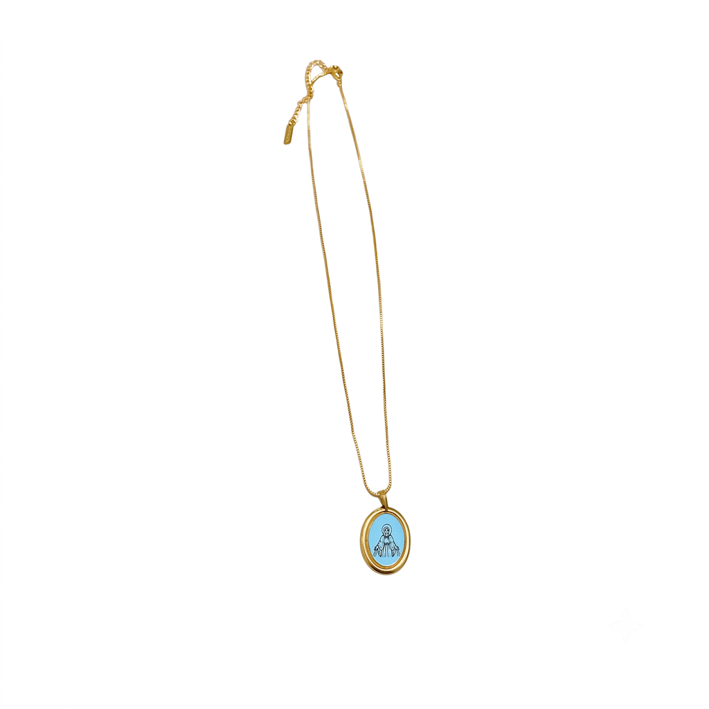 [089] Colar Dourado Oval com Resina de Nossa Senhora das Graças